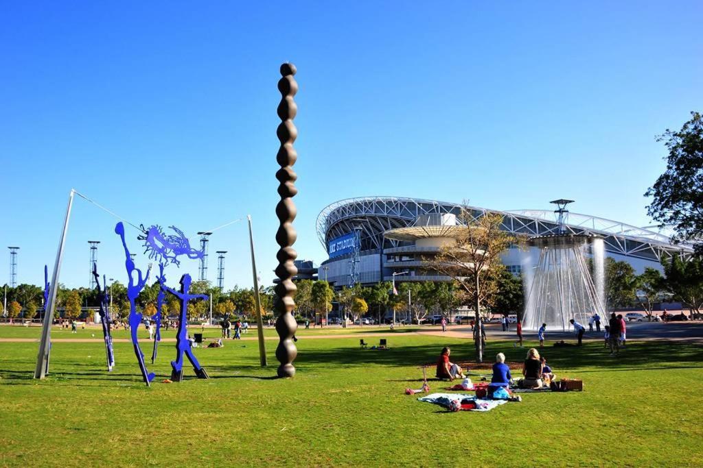 Parkside & City View In Sydney Olympic Park Extérieur photo