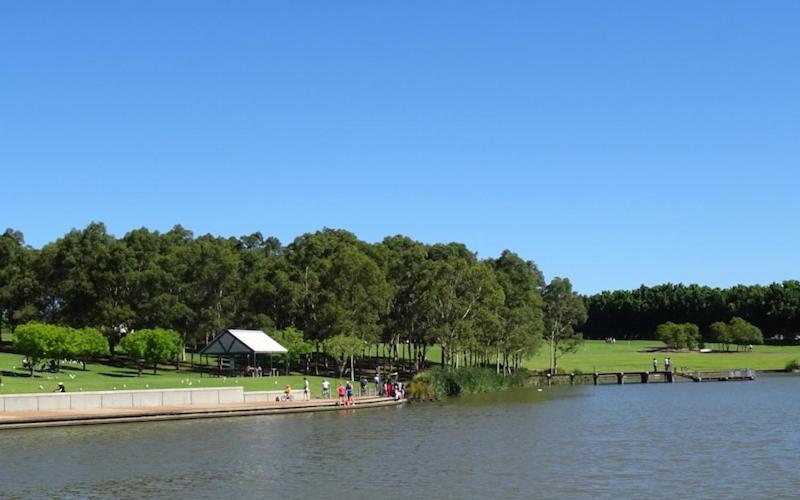 Parkside & City View In Sydney Olympic Park Extérieur photo
